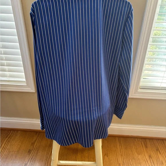 Jones New York Women’s Navy Striped Button Down Shirt - Picture 4 of 4